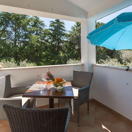 Malerisches Nur 400 Meter Zum Mit Wifi, Klima, Waschmaschine Appartamento Porec